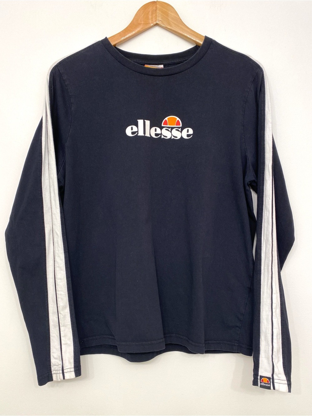Ellesse Long Sleeve Logo T-Shirt Black White Striped Sleeve Retro Sportswear L